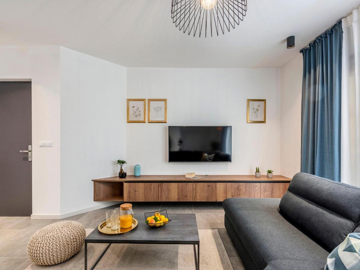 Holiday Home Villa Isabela - Prc423 By Interhome Nova Vas  外观 照片