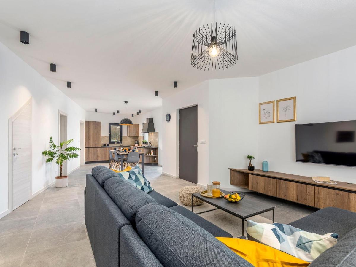Holiday Home Villa Isabela - Prc423 By Interhome Nova Vas  外观 照片